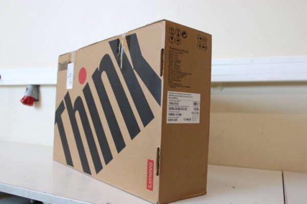 SALE OUT. Lenovo ThinkVision P27h-20 27 2560x1440/16:9/350 nits/Display Port/HDMI/USB Type-C/Black/ Lenovo ThinkVision P27h-20 27 ", IPS, QHD, 2560 x 1440, 16:9, 6 ms, 350 cd/m², Built-in speaker(s), Black, DAMAGED PACKAGING, Daisy Chain, Ethernet, HDMI ports quantity 1 x HDMI 1.4, 1 x USB 3.1 Type-C Gen1; 4 x USB 3.1 Gen1, 60 Hz - Image 2